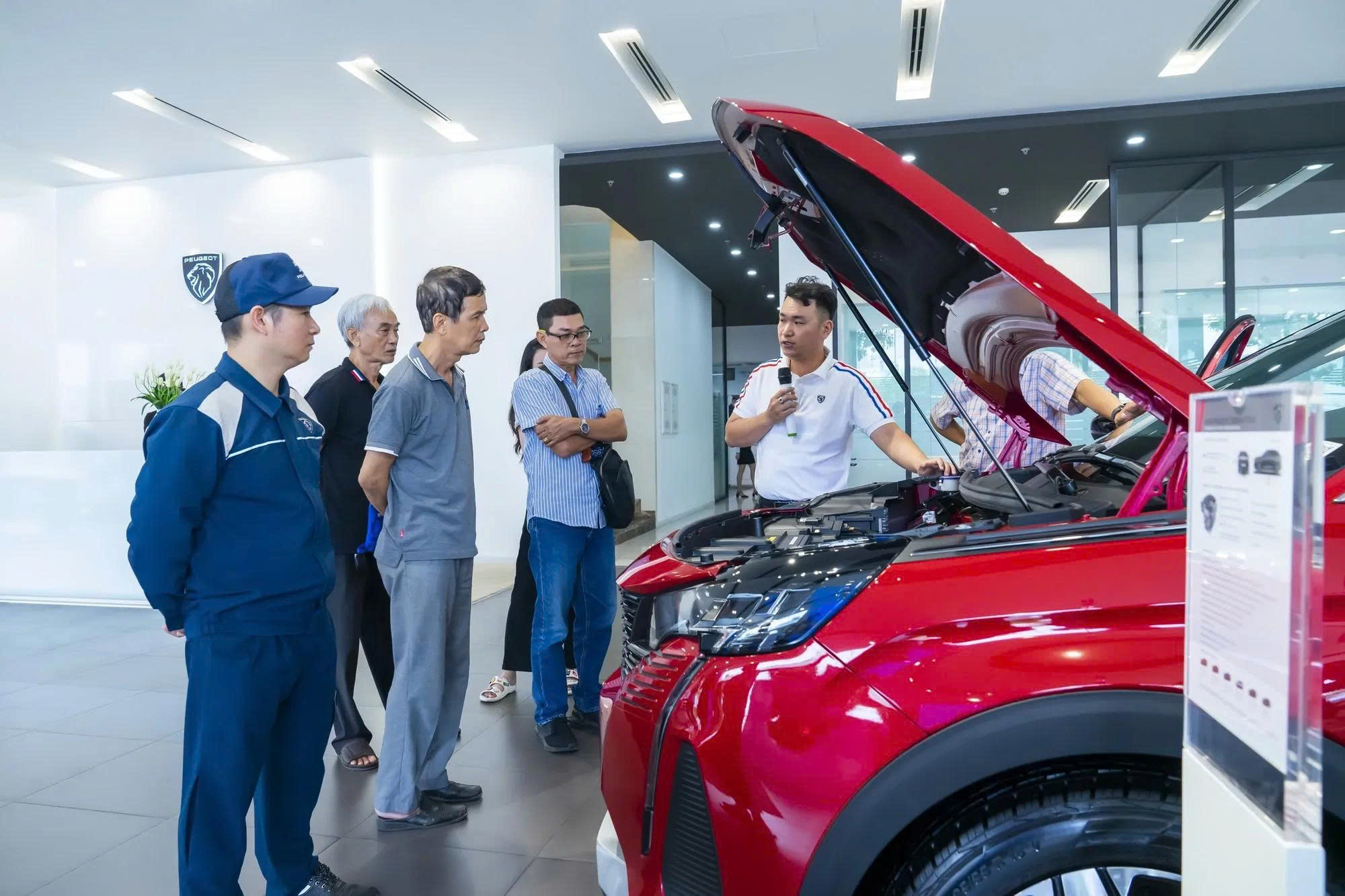 xe châu âu tại buôn ma thuột