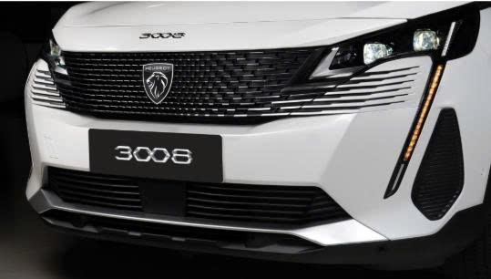 So Sánh Peugeot 3008 Và 408
