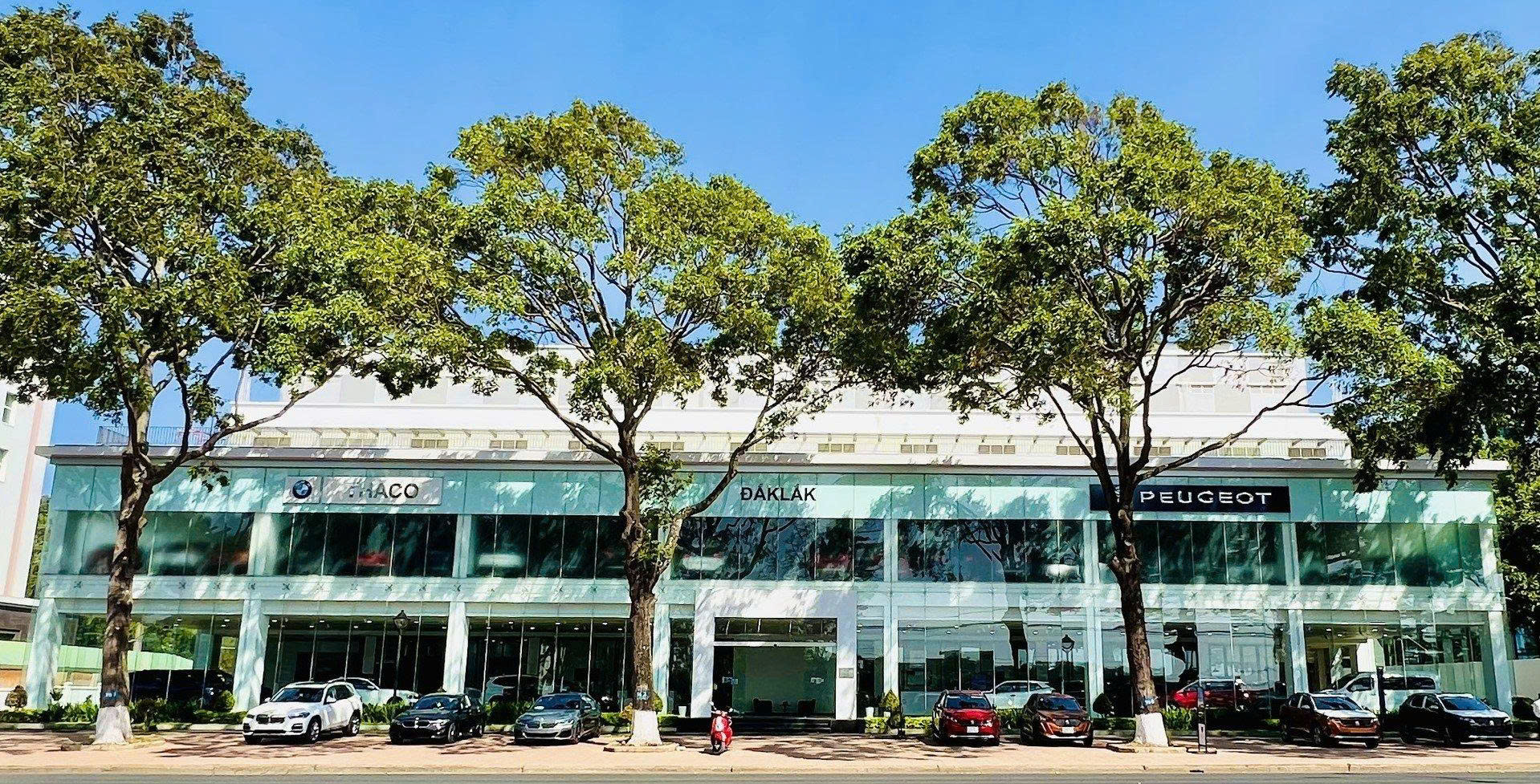 showroom xe châu âu đắk lắk